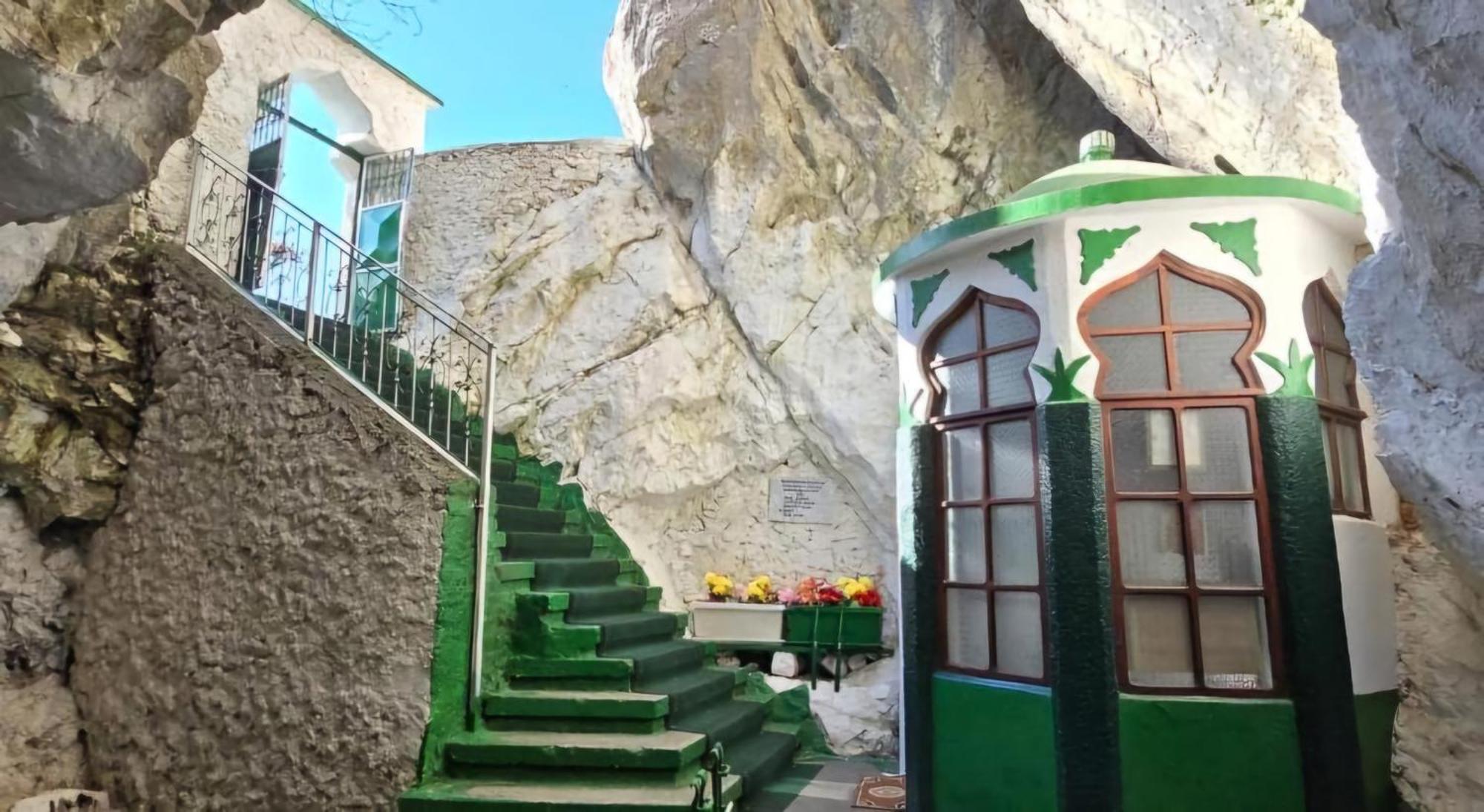 Bed and breakfast Vila Ama Krujë Extérieur photo